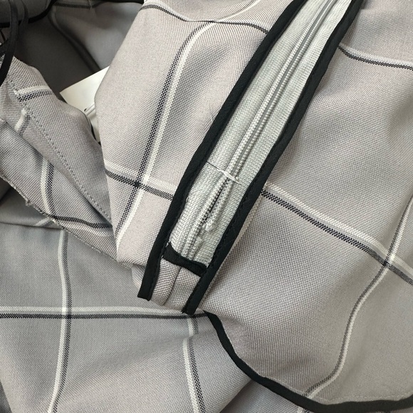 Carmen March Fashion Week ‘18 Checked Draped Trousers SEEN ON BEYONCÉ - Picture 11 of 12